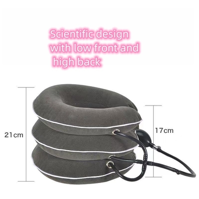 Le collier de colonne vertébrale est parfait pour soutenir la traction cervicale.
