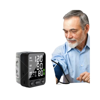Sphygmomanomètre LCD W501 convivial pour la mesure de la pression artérielle au poignet