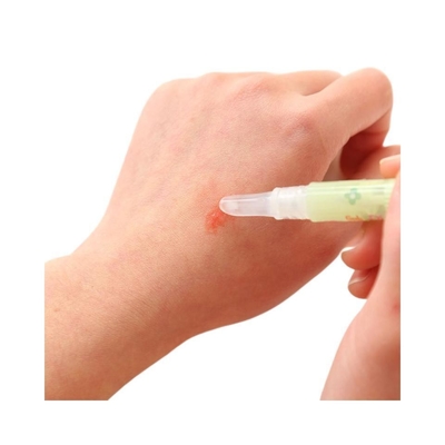 Un pansement résistant à l'eau, respirant, fabriqué à partir de matériaux hydrocolloïdes pour une cicatrisation rapide