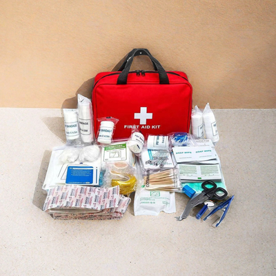 Ensemble de premiers secours professionnels multifonctionnels certifiés CE pour les urgences et les soins médicaux
