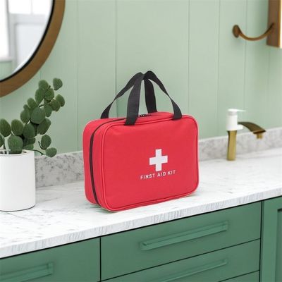 Kit de premiers secours d'urgence extérieur survie équipement médical de camping sac avec des matériaux