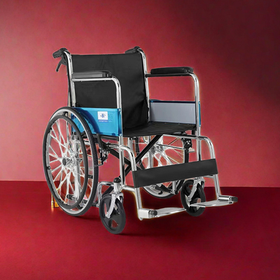Équipement médical manuel fauteuil roulant pliable pour 1 unité de capacité et conception légère