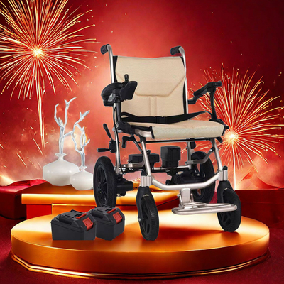 Chaise roulante reculée compacte pour adultes et enfants