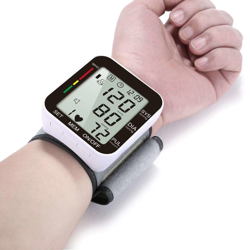 Facilité de fonctionnement de la navette numérique de contrôle de la pression artérielle de poignet CE Sphygmomanomètre pour la maison